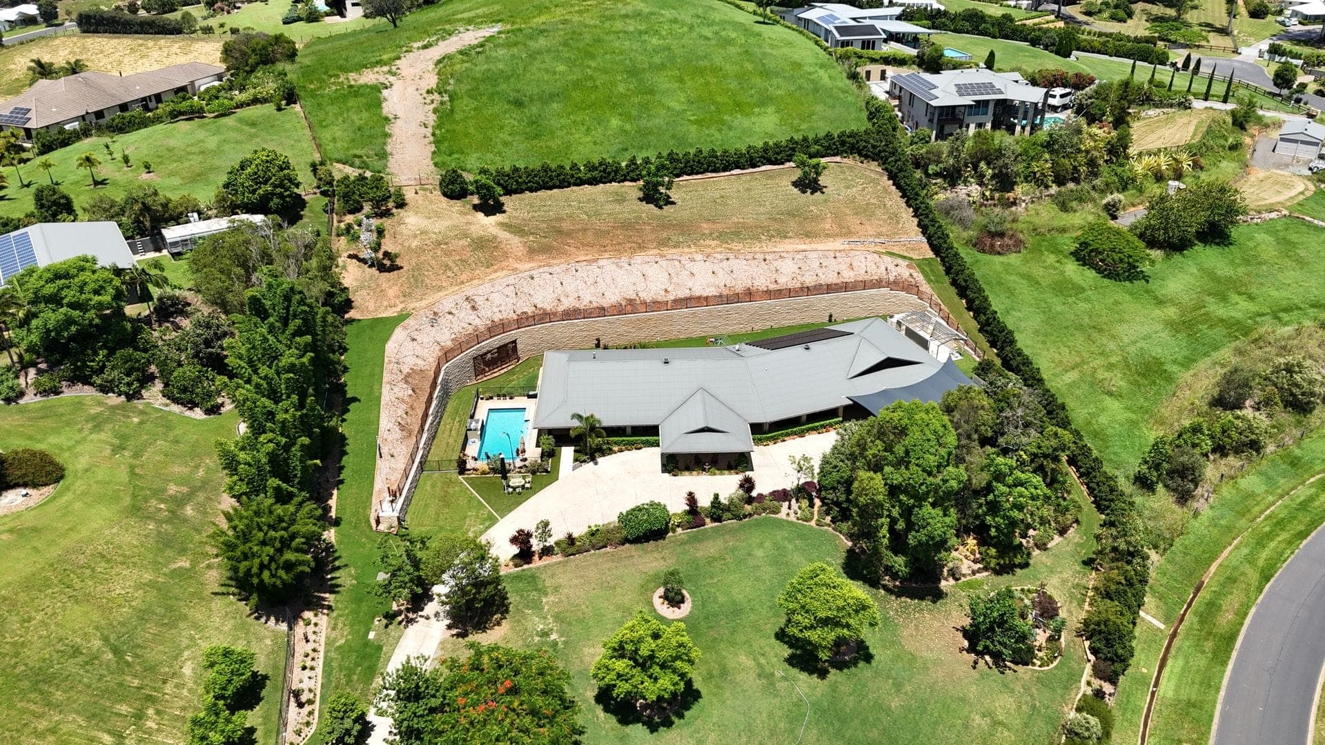 Currell Circuit, Samford Valley — Retaining Wall