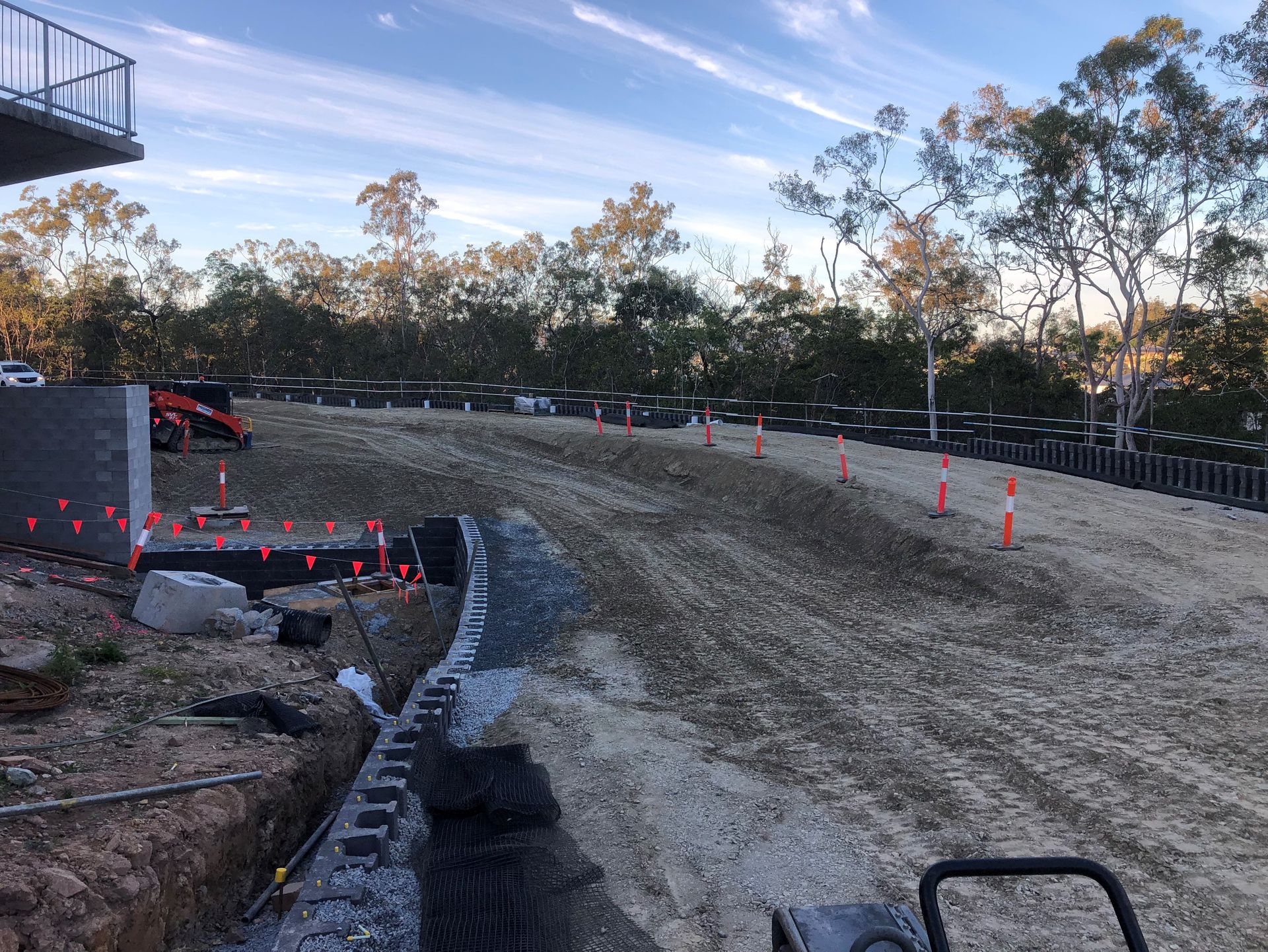 Holmview reinforced soil segmental block retaining wall